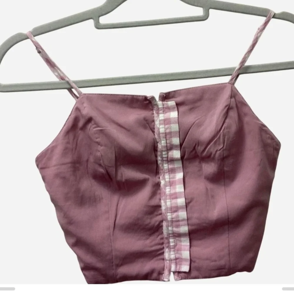 Pre-owned American Eagle Outfitters Pink Eyelet Crop Top - Picture 4 of 4